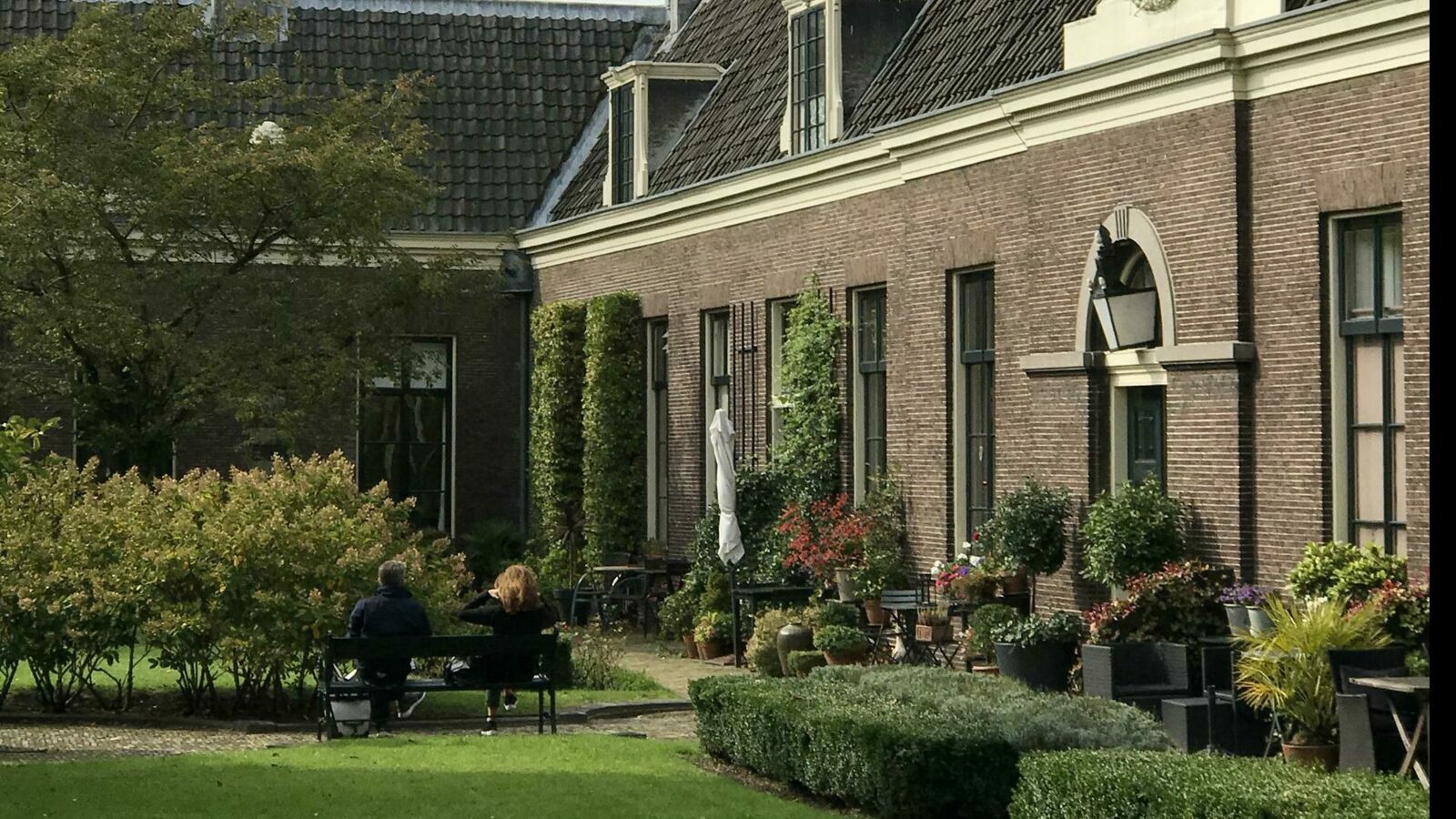 Courtyard tour Haarlem