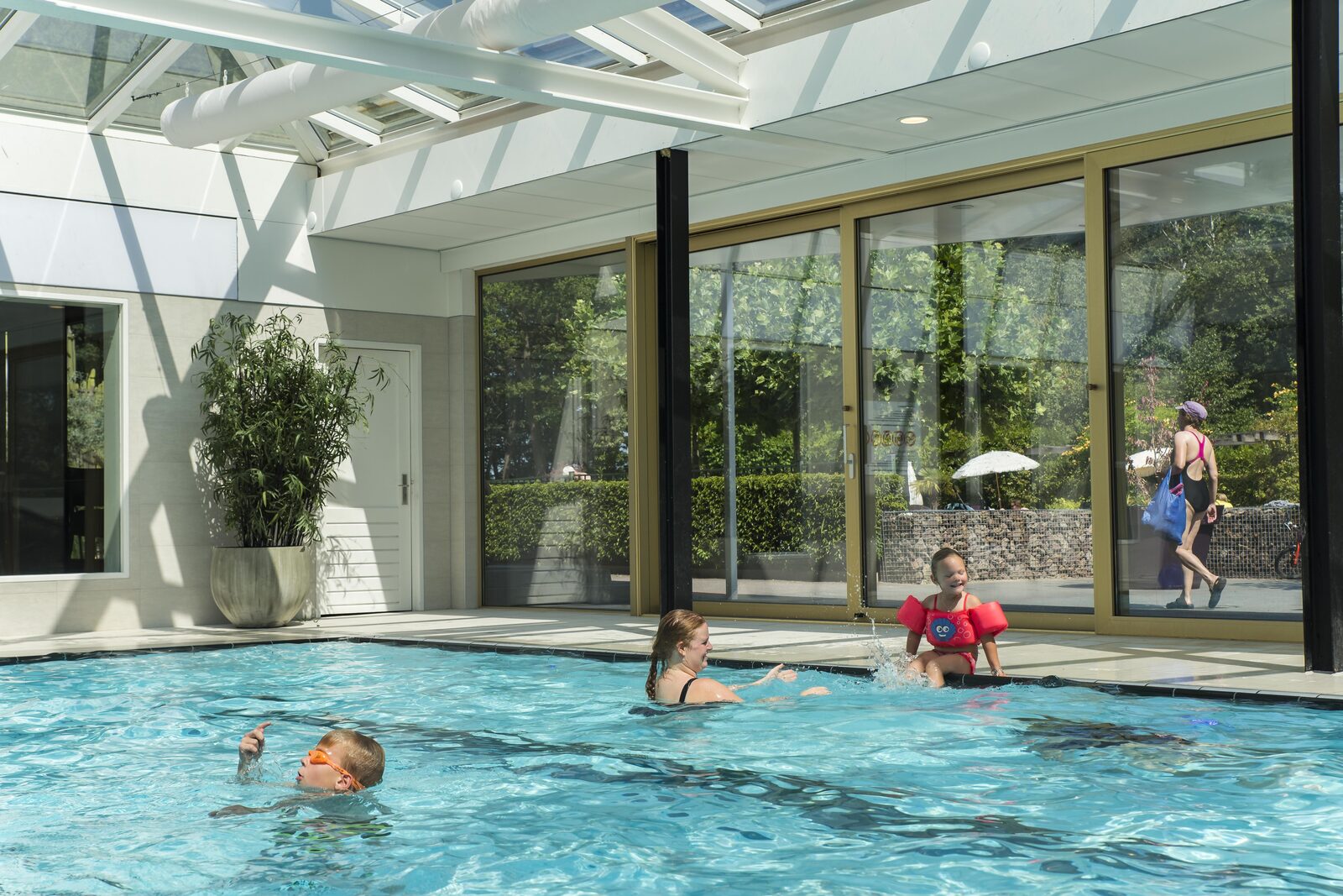 Campsite with swimming pool Gelderland