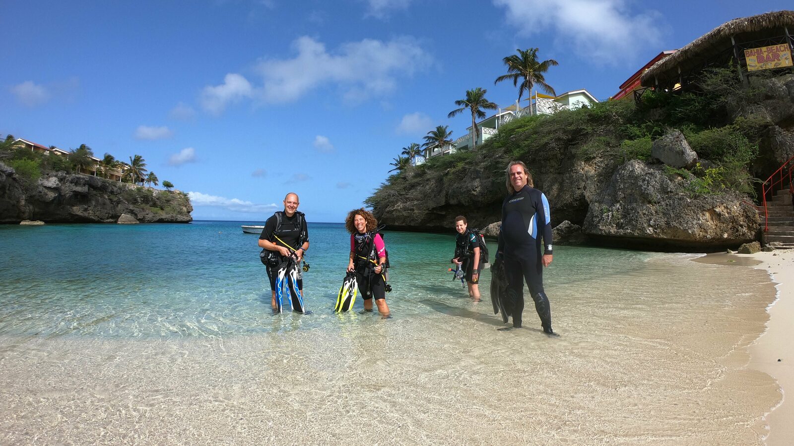 Bahia Diving Family Accommodation & Dive Packages