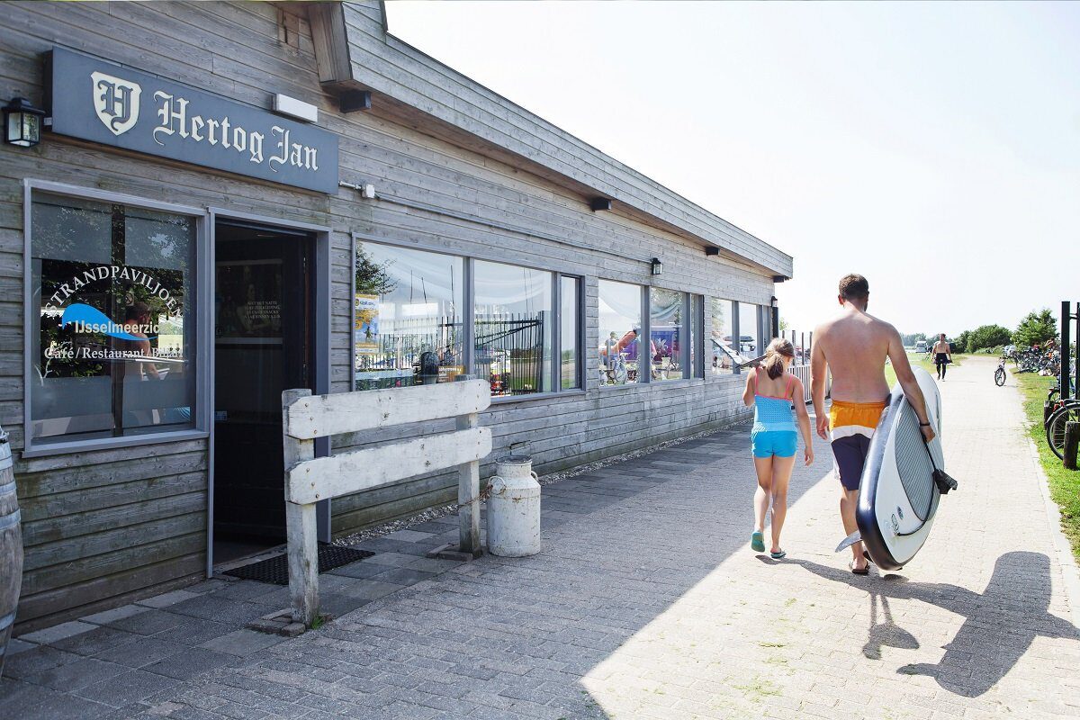 IJsselmeerzicht Strandpavillon