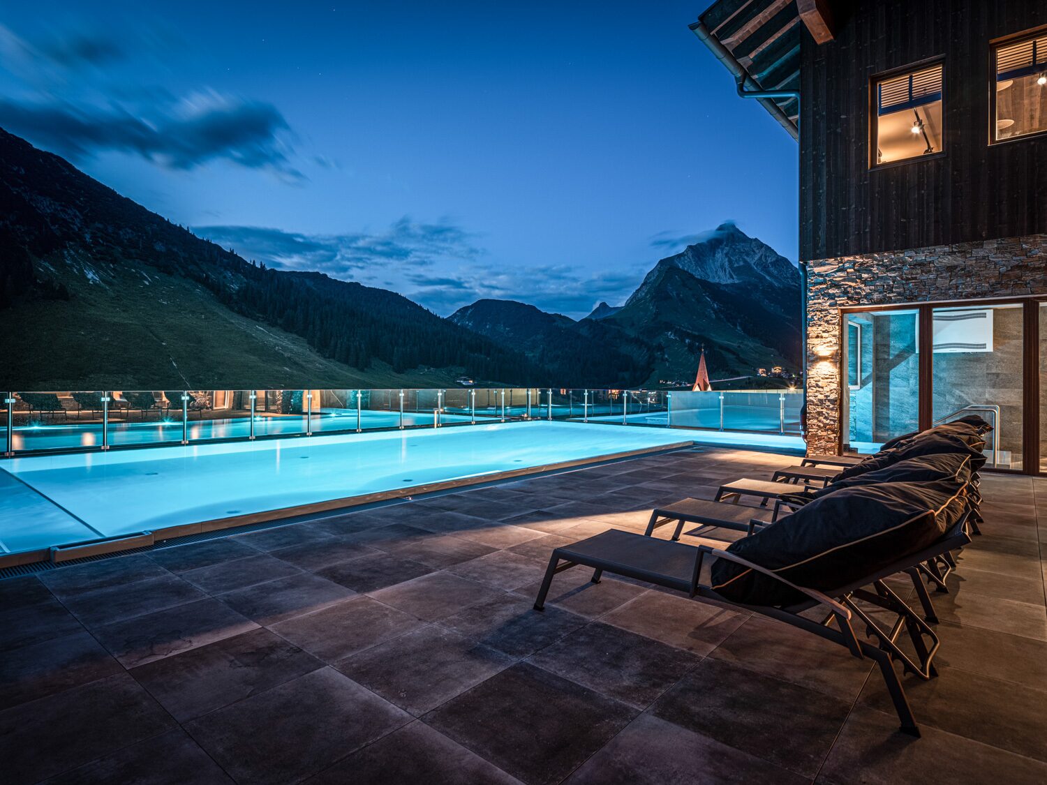 Infinity pool at PURE Resort Warth-Arlberg