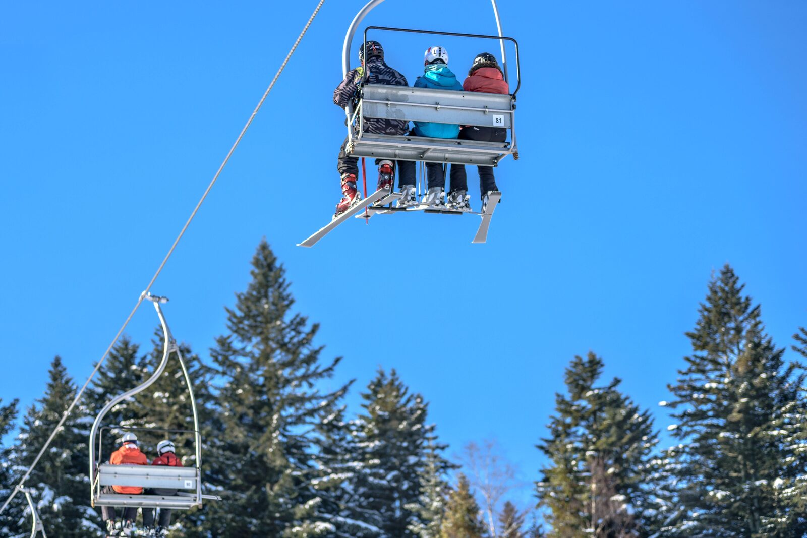 skiing