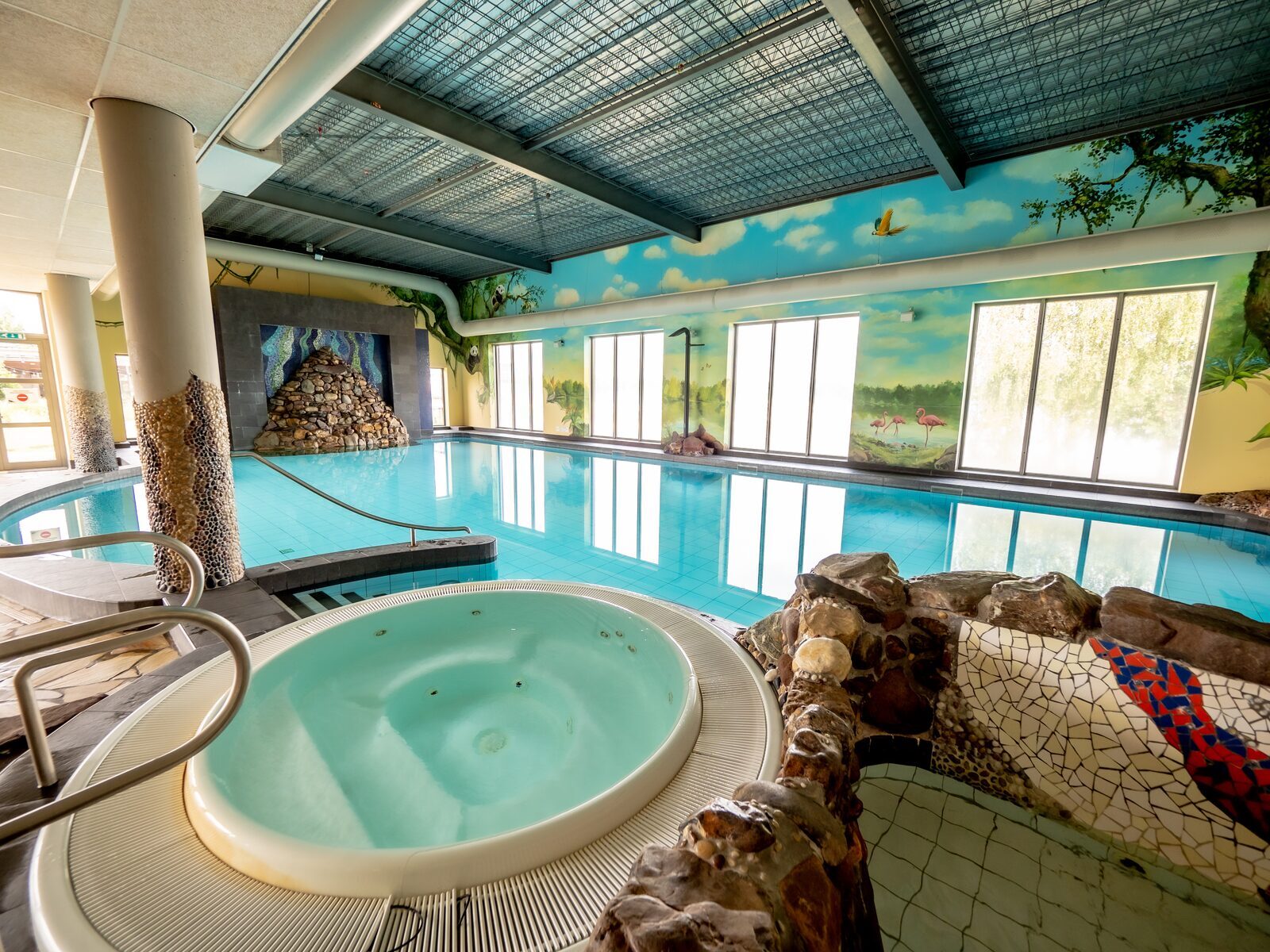 Vacation park with an indoor swimming pool