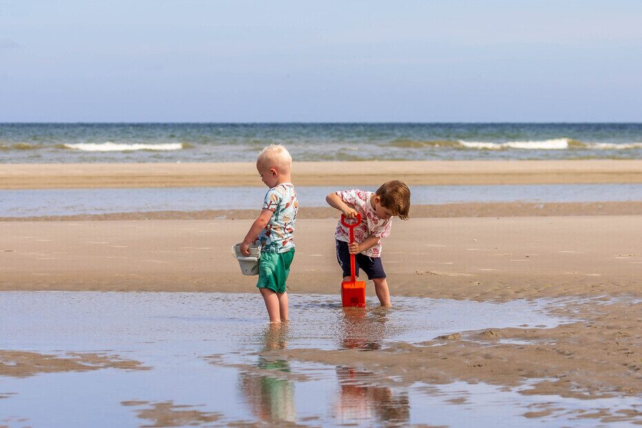 Kinderen op het strand
