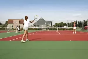 Tennis im Beach Resorts Makkum