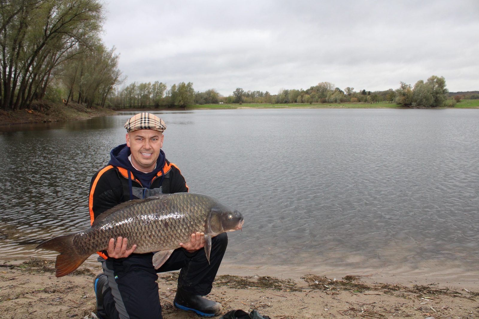 Fishing pond De Kromme Hengel