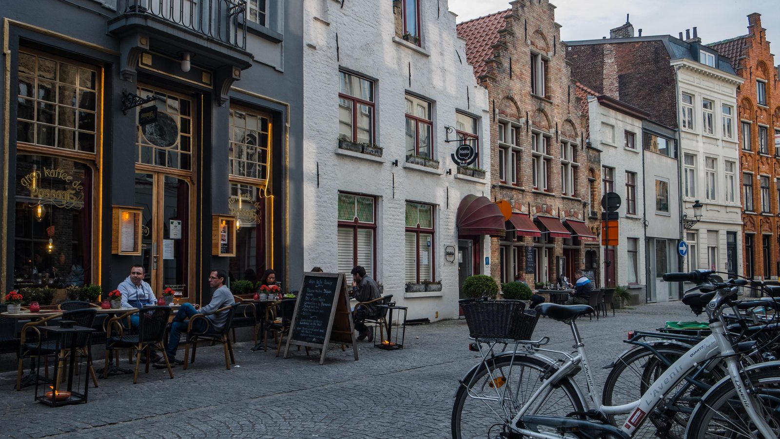 Rues de shopping de Brugge