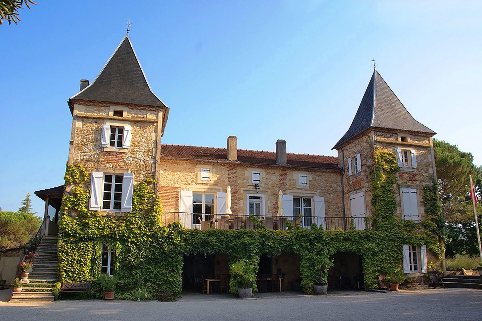 Kleinschalig vakantiepark Chateau Prayssac in de Dordogne