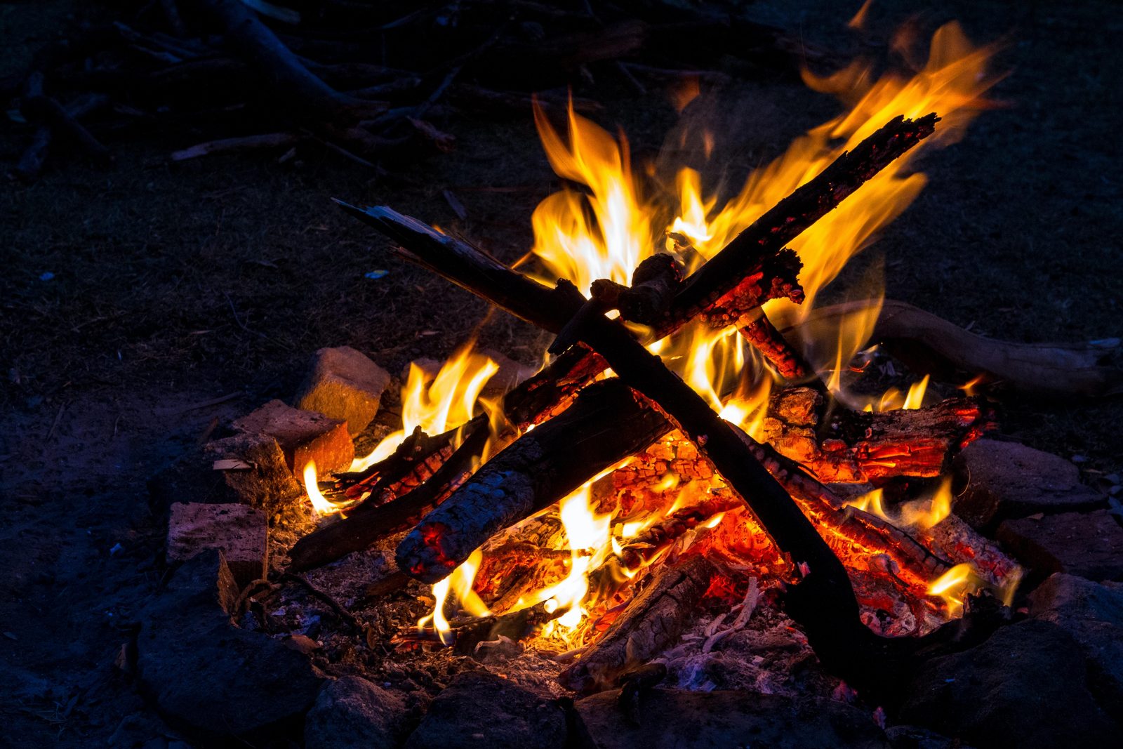 Feuerstelle | Das ultimative Outdoor-Leben
