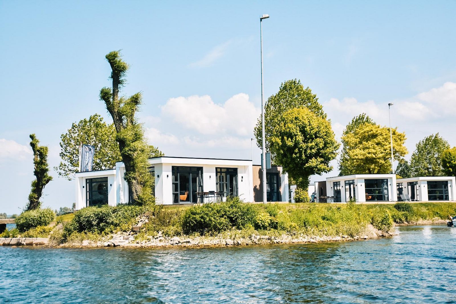 Holiday home by the water