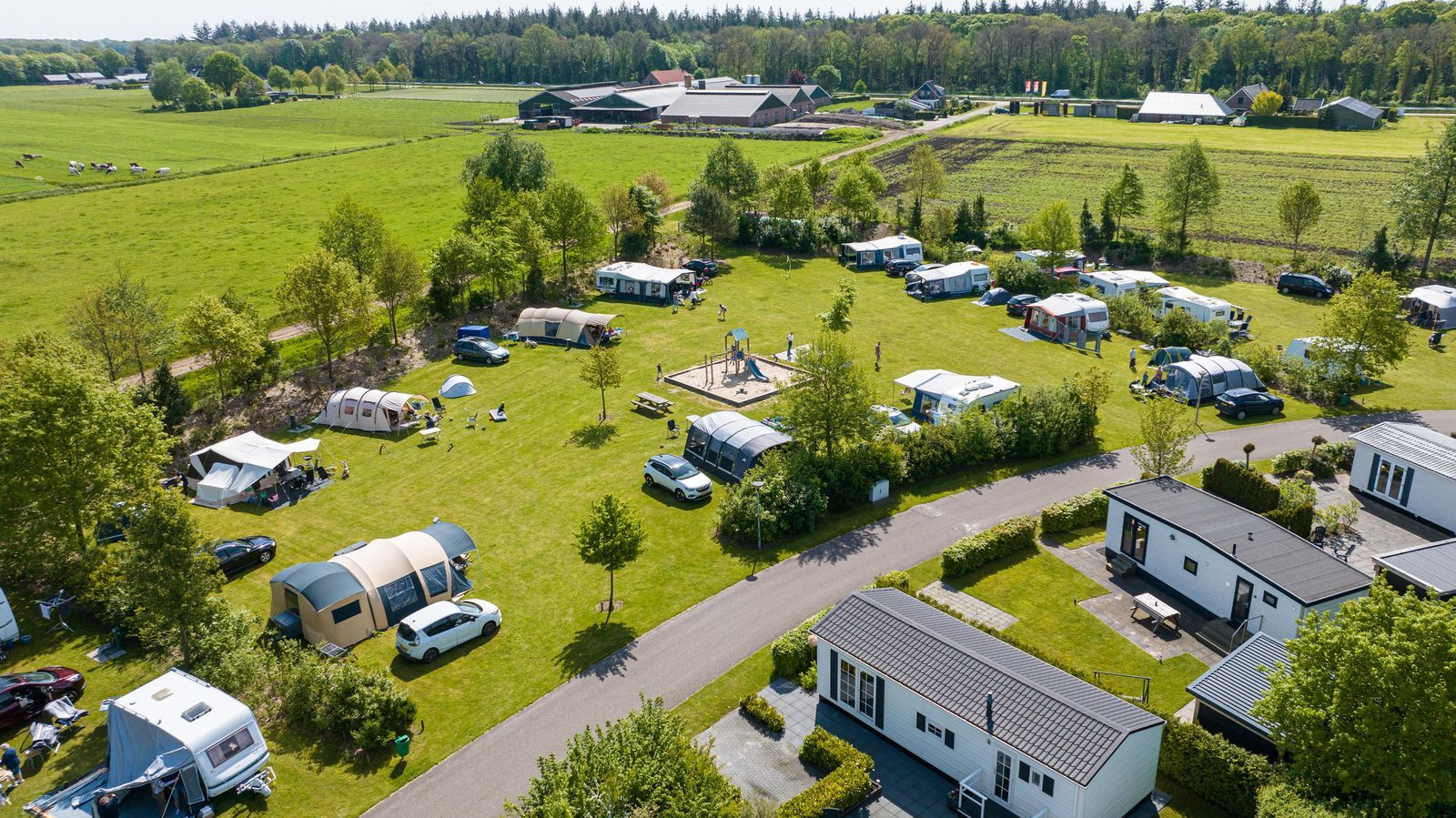 Mooie ruime kampeerplaatsen