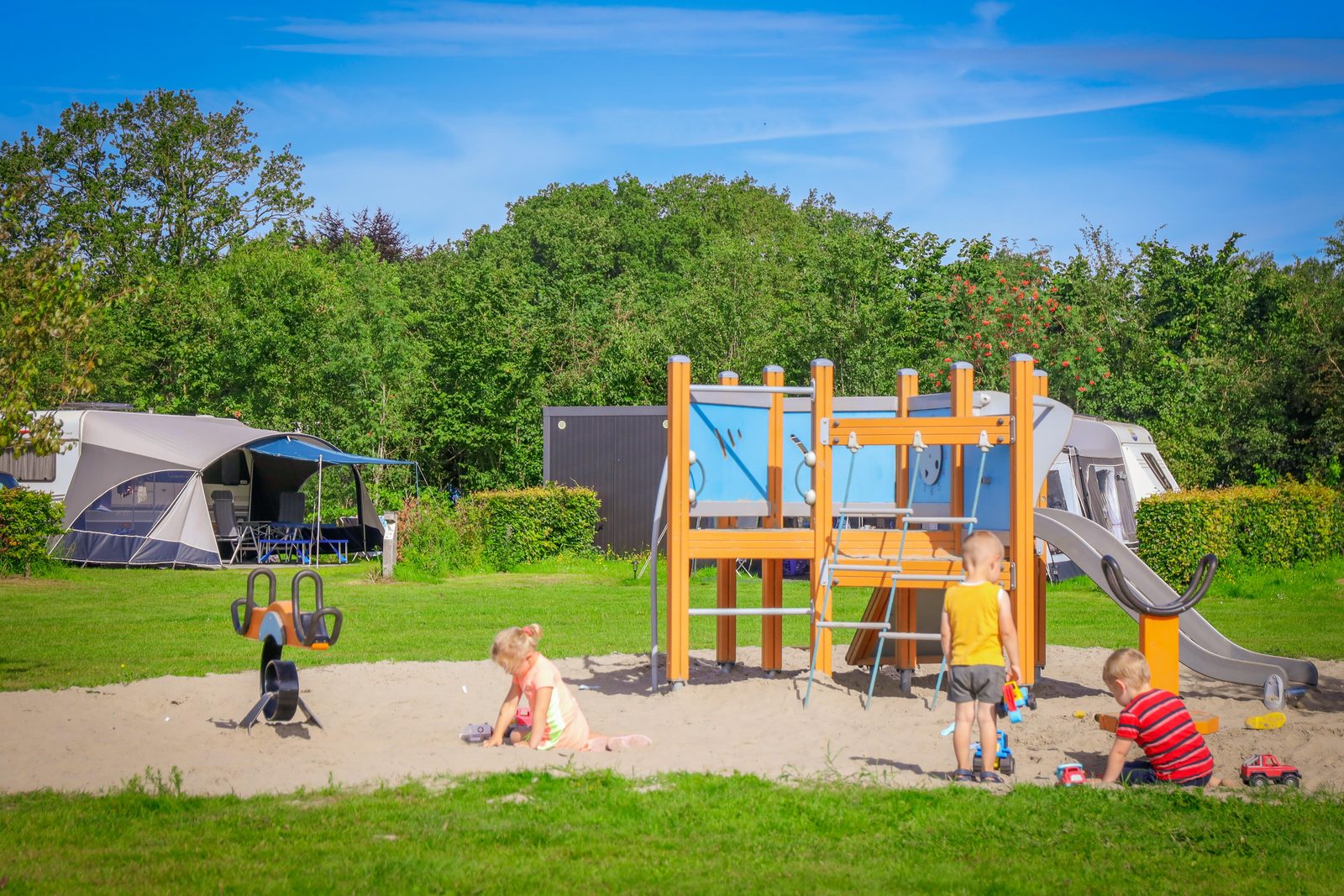 Speeltuinen op de kampeervelden