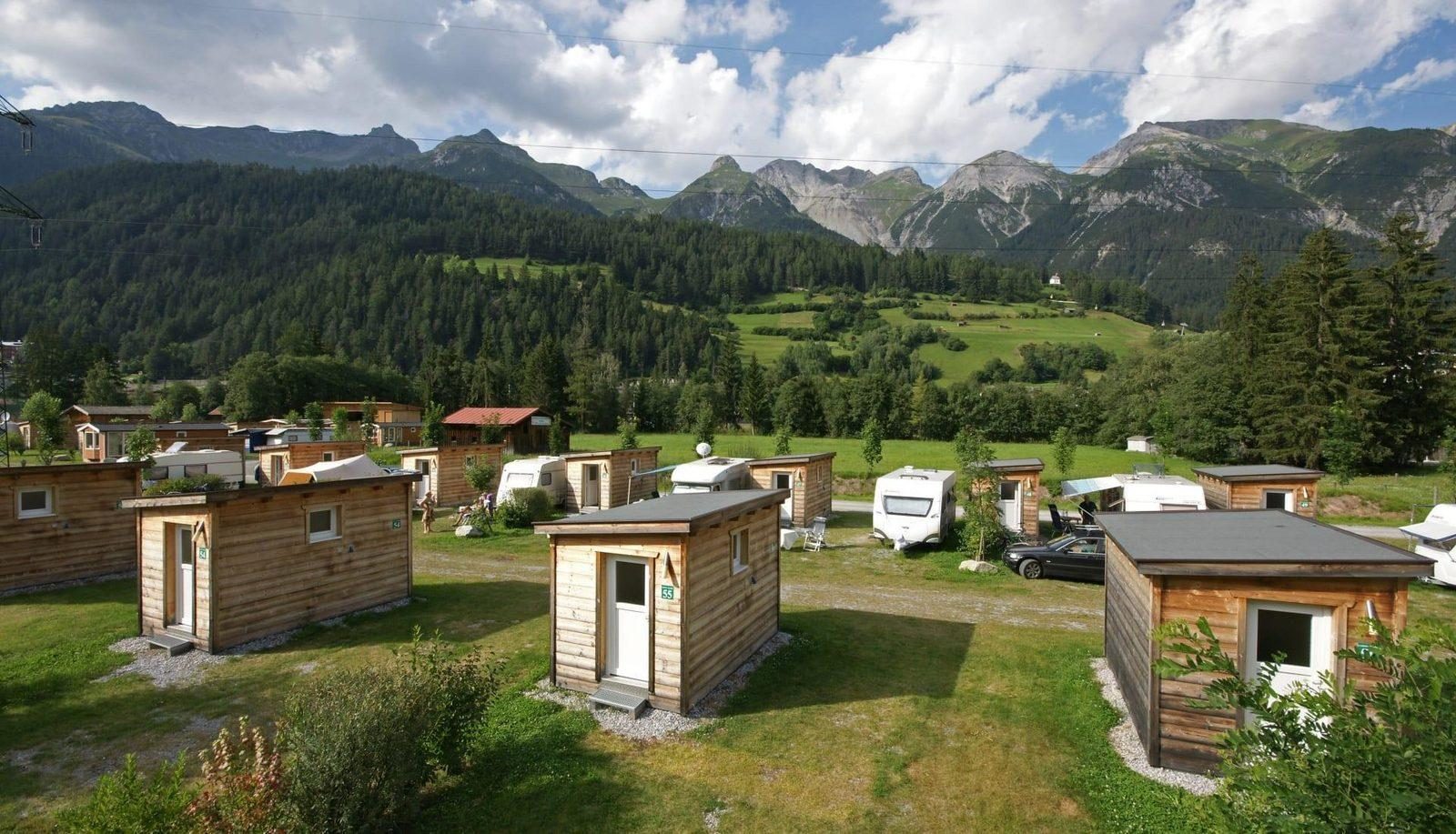 Campingplatz mit eigenem Sanitär auf Parzelle Österreich