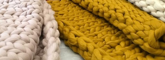 Home blanket knitting 