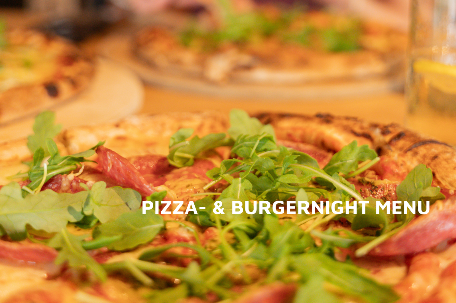 Bekijk hier het Pizza- & Burgernight menu