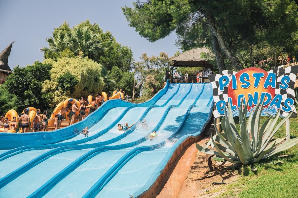 Pistas Blandas glijbanen in waterpark Aqualandia Benidorm