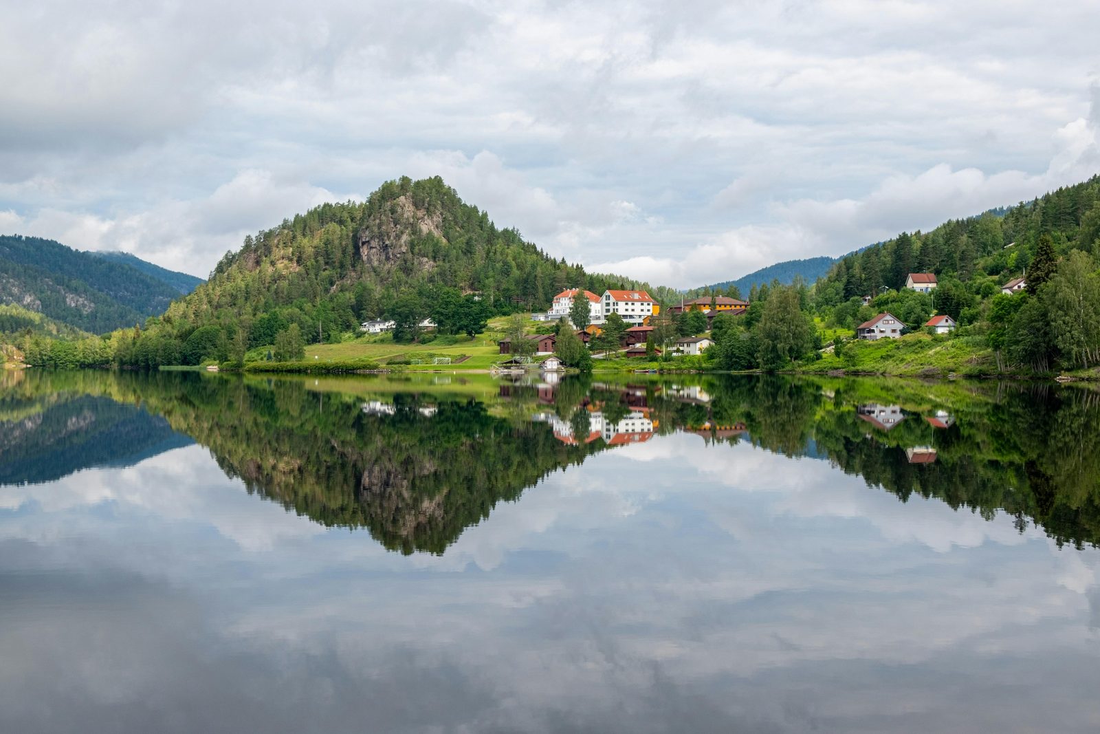 Explore the surroundings of Vrådal