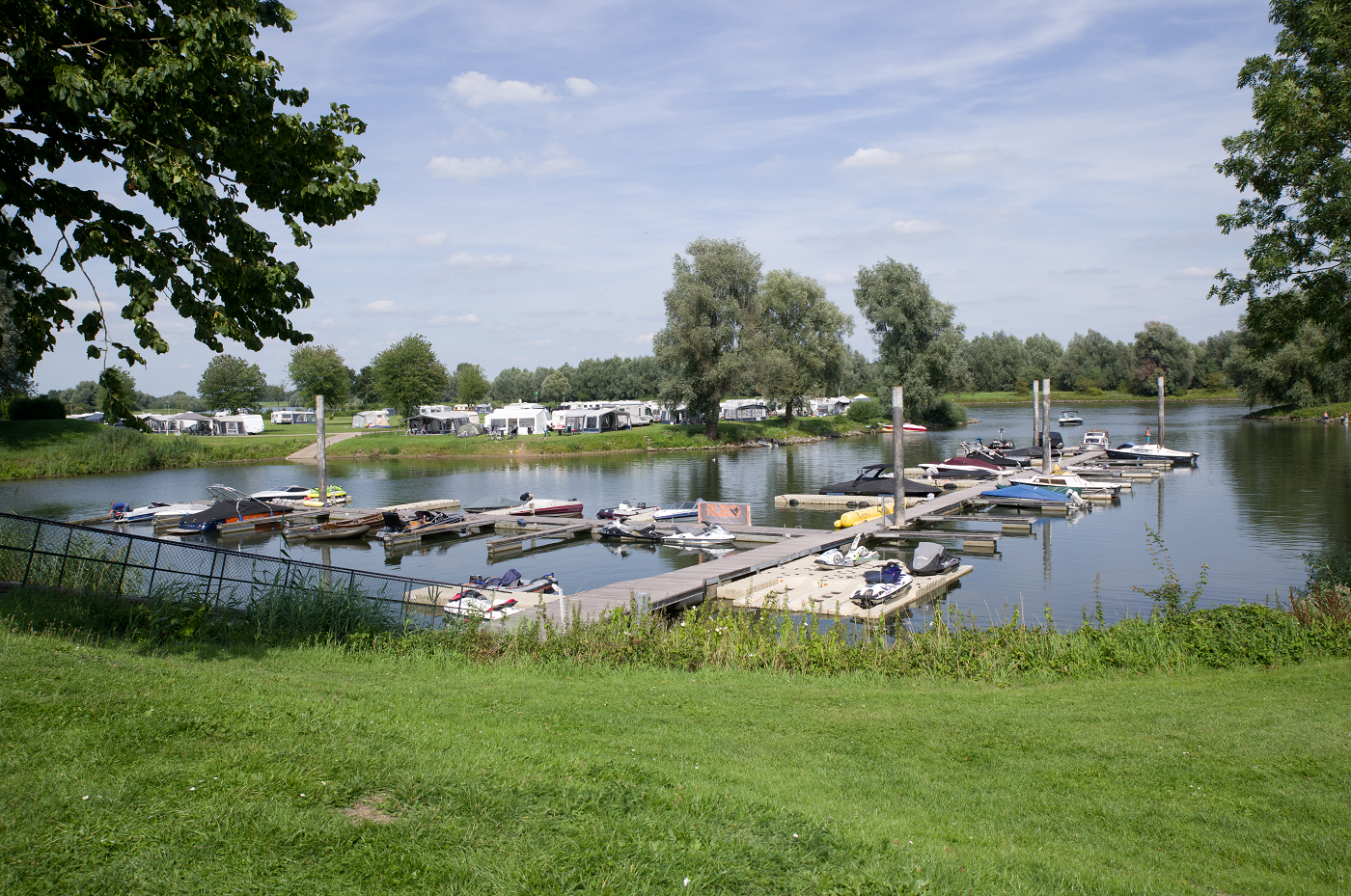 Ligplaatsen Jachthaven | De Scherpenhof