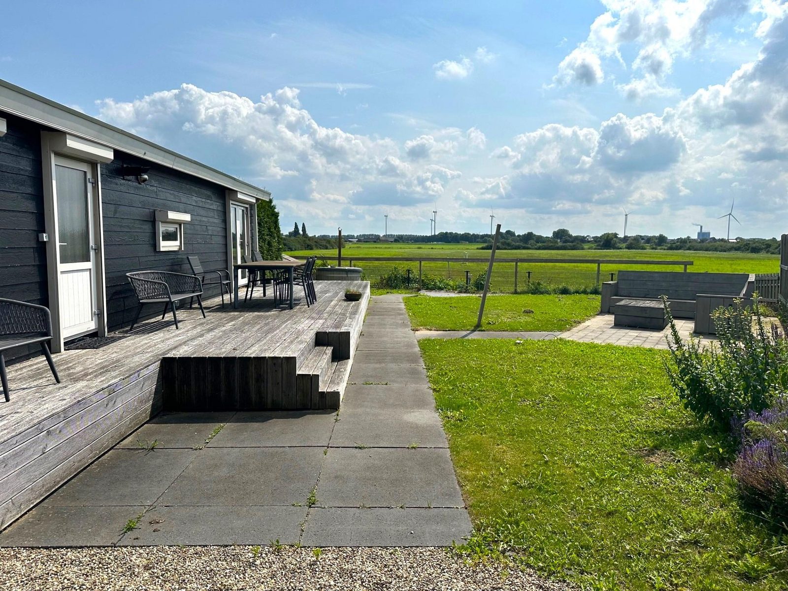 Boterbloem op kavel RT18-233 gelegen aan de buitenrand van het park met een prachtig uitzicht over de weide