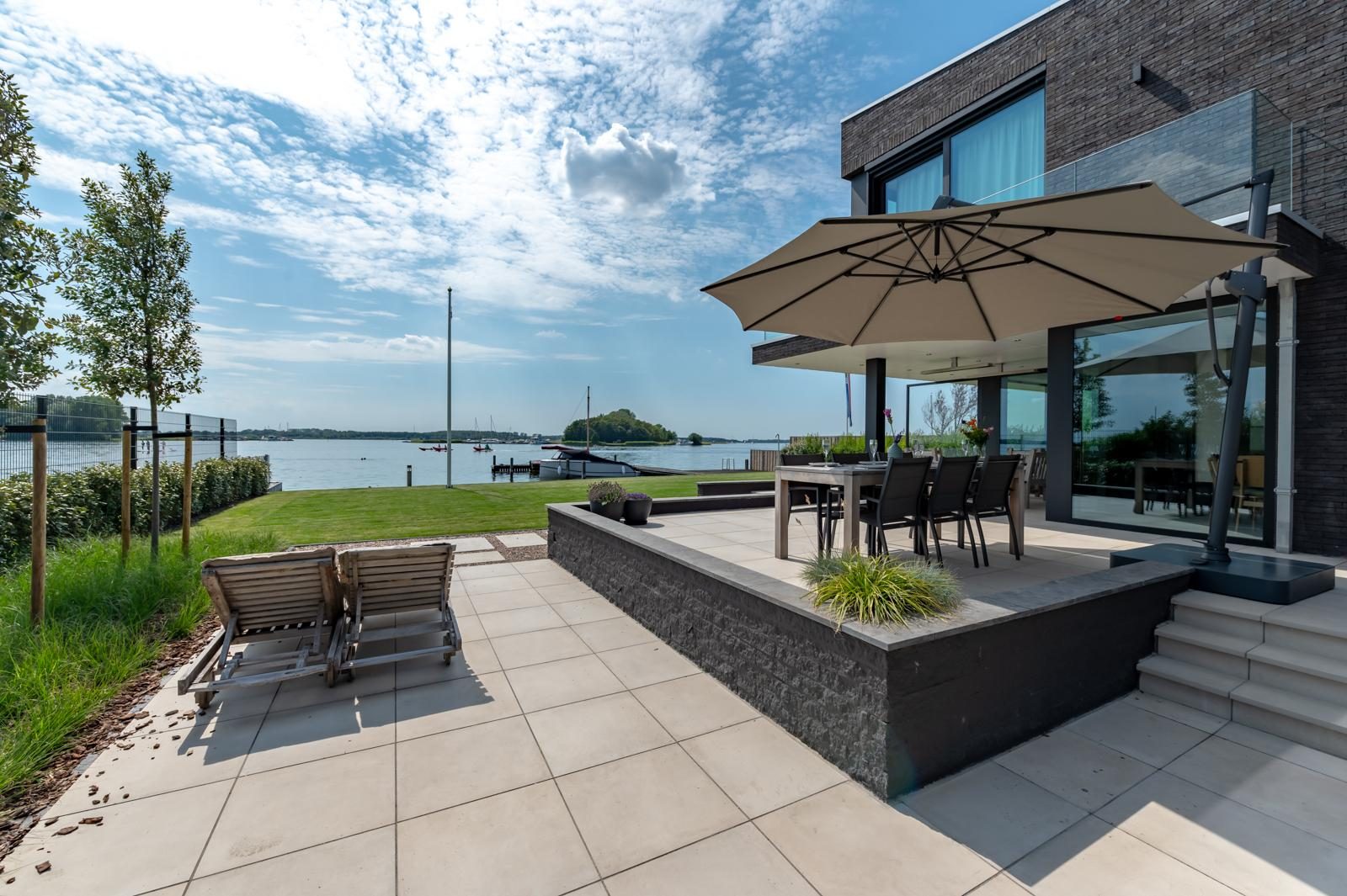 Luxe watervilla aan het Veerse Meer