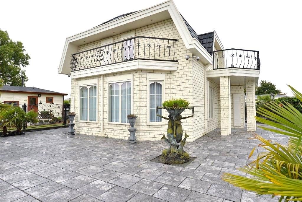 luxe villa met bovenverdieping incl. eigen grond op kavel RT3-31, uniek object op het park!!