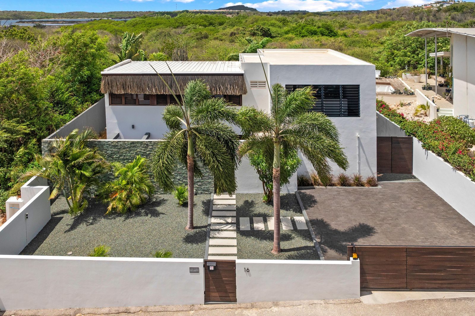 Moderne Vakantievilla te koop Curacao