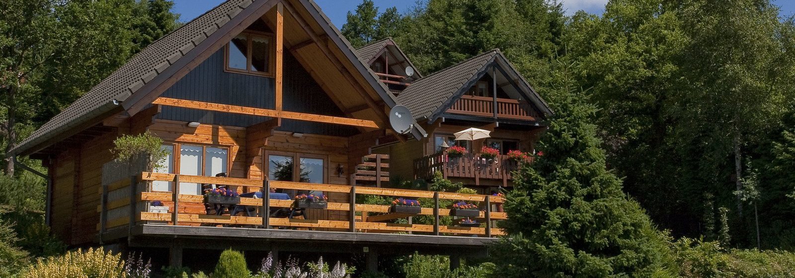 Réservez un chalet en Ardenne | Petite Suisse