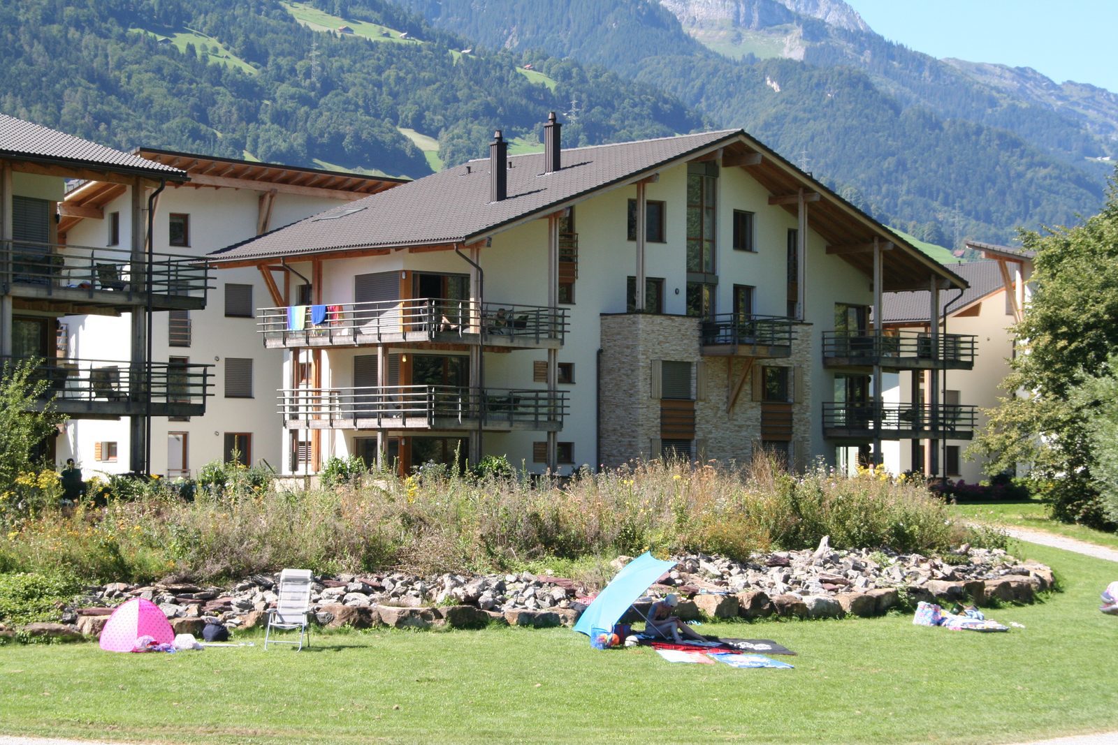 De appartementen op Resort Walensee Heidiland Flumserberg Zwitserland liggen direct aan het water