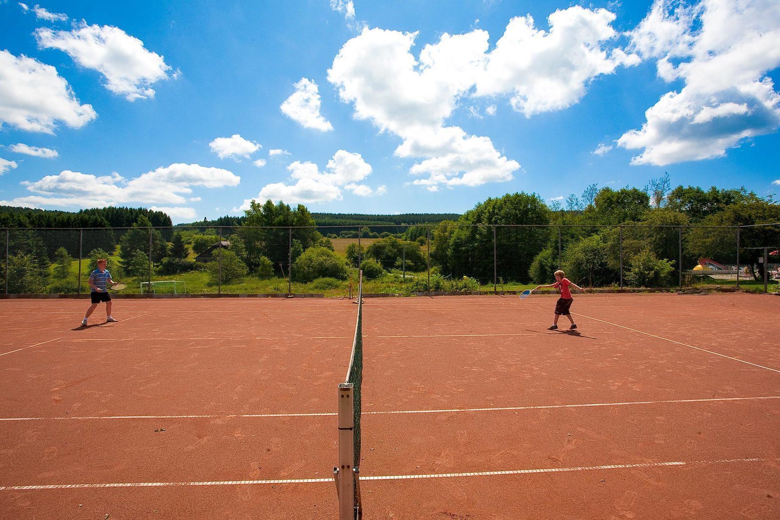 Tennisbaan Petite Suisse