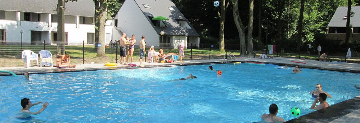 Holiday Suites Limburg swimming pool