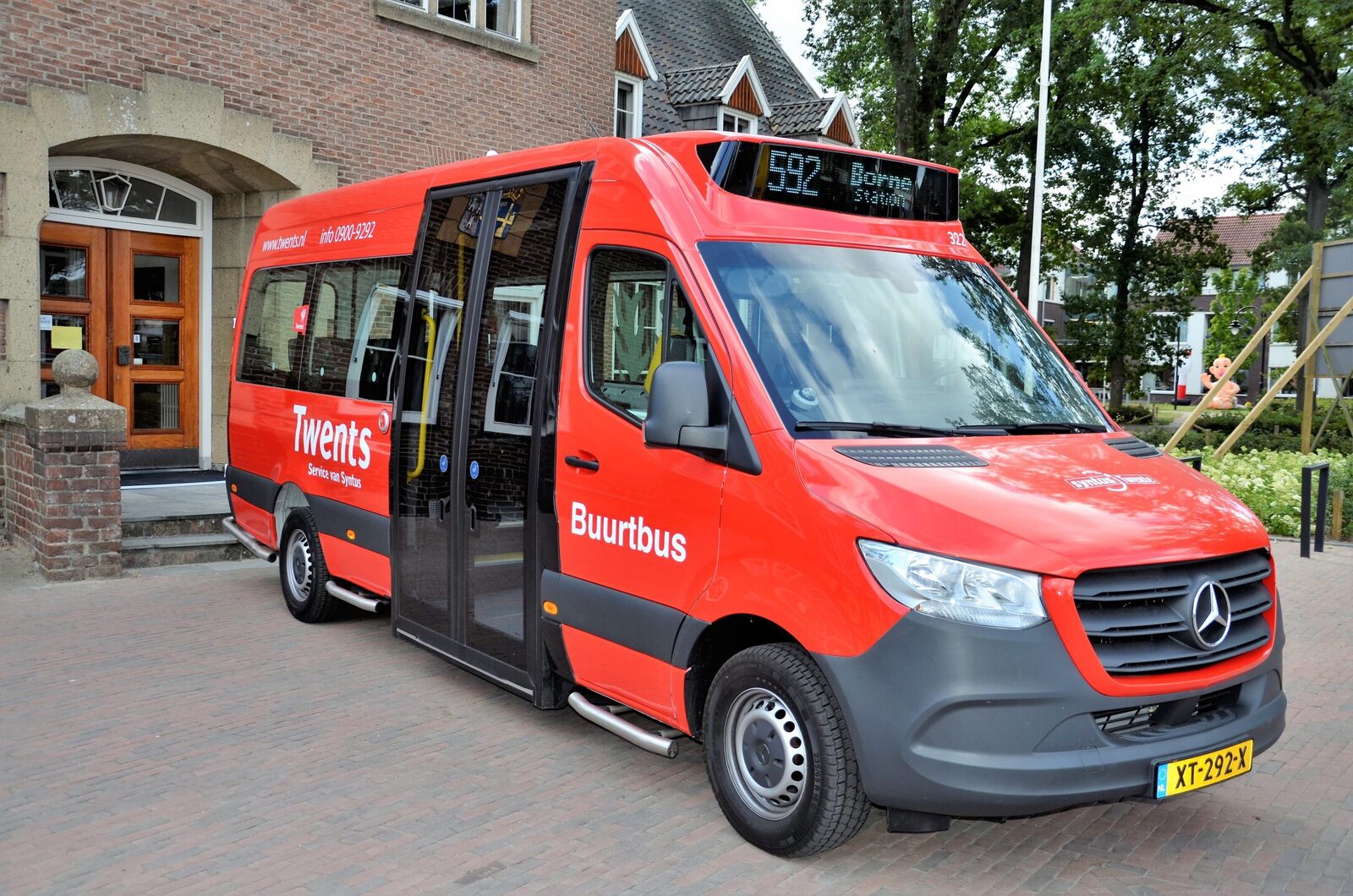 Flexible public transport to and from the holiday park