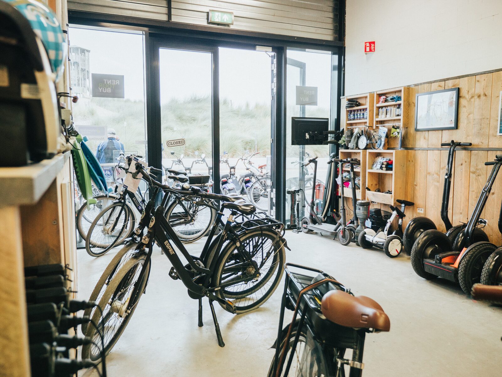 Bicycle rental at Strandplein Ouddorp Duin
