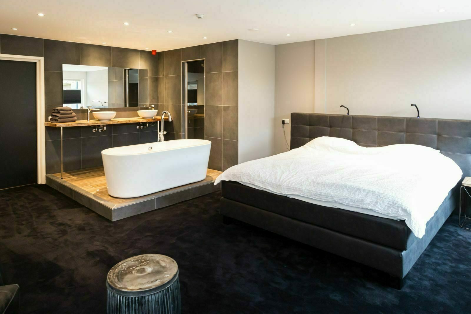 Slaapkamer met eigen badkamer